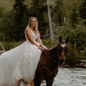 Meet your Posher, Mackenzie